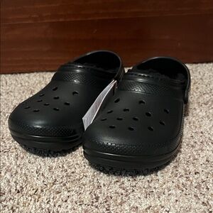 Kids Black Lined Crocs Youth 6